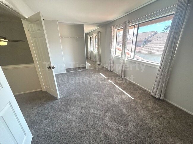 Building Photo - ***Charming 3 bed / 2.5 bath / 1,501 sqft ...