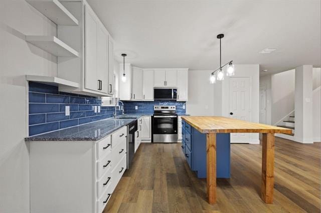 Building Photo - 1713 Pebblebrook Ln