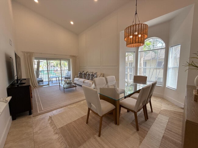 Building Photo - 16206 Glenmoor Dr