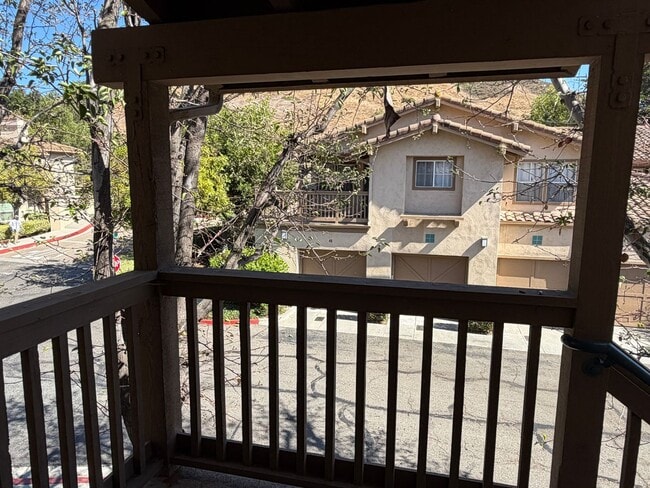 Building Photo - BEAUTIFULLY REFRESHED UPPER-LEVEL CONDO WITH GARAGE & RESORT-STYLE AMENITIES