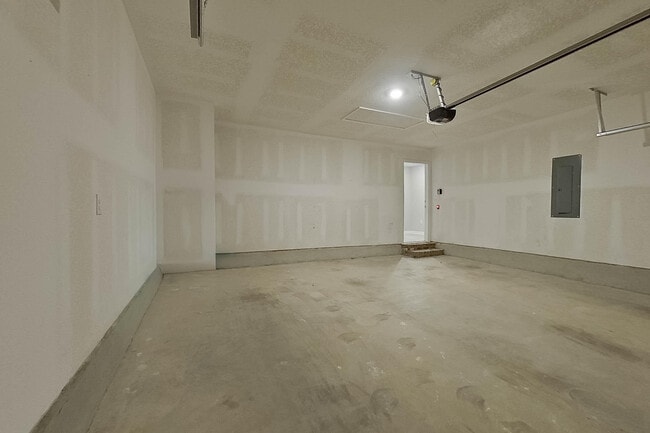 Building Photo - 128 Swallowtail Ln