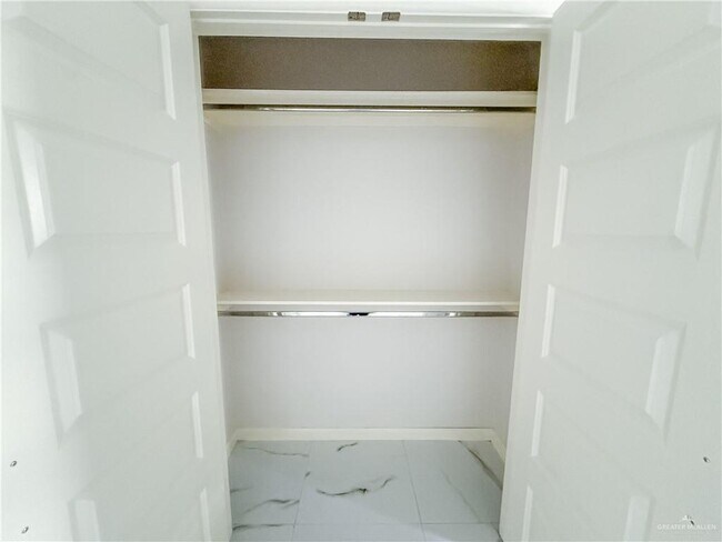 Building Photo - 17 Puffin Ave