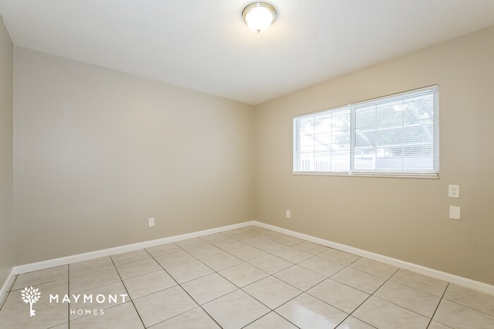 Building Photo - 5536 Kingswood Dr