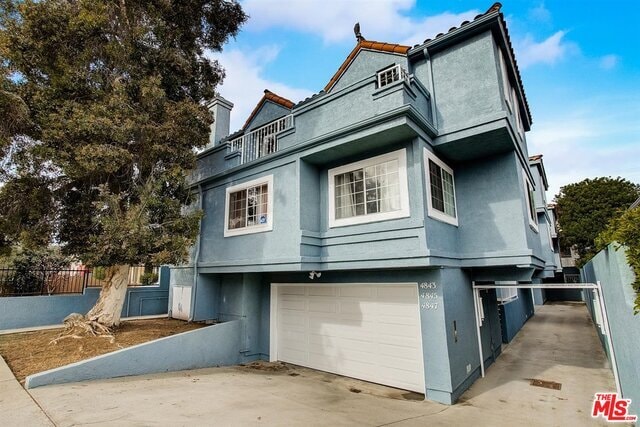 Building Photo - 4843 W 118th St