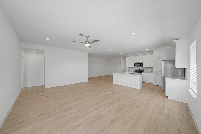 Building Photo - 31143 Warwick Coast Ct