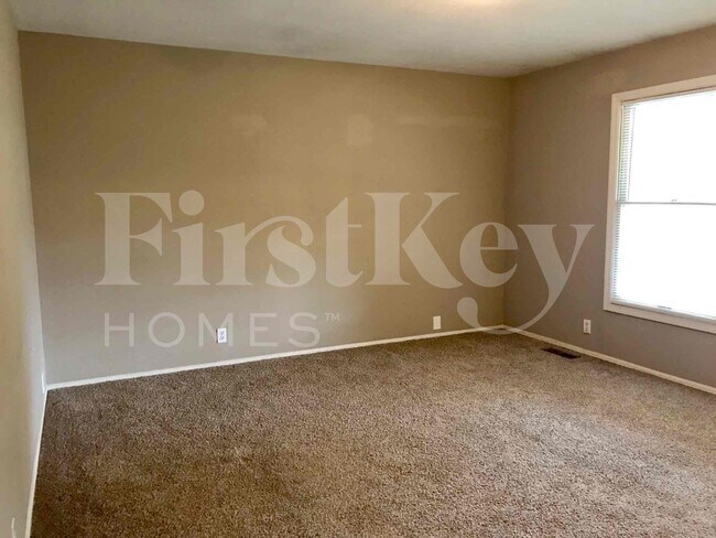 Building Photo - 1983 Greenheath Dr