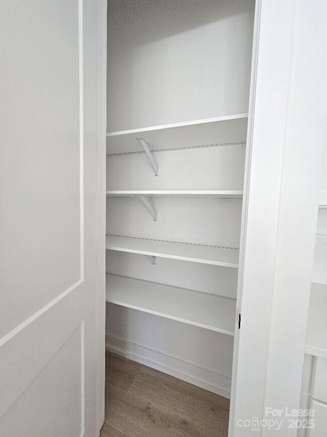 Building Photo - 511 Bowman Rd