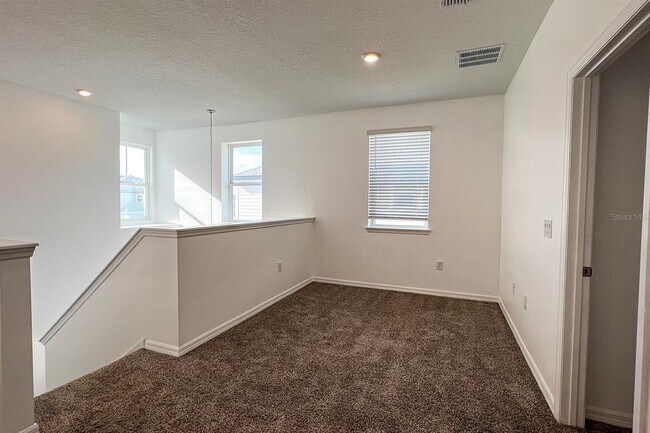 Building Photo - 15589 Willow Arbor Cir