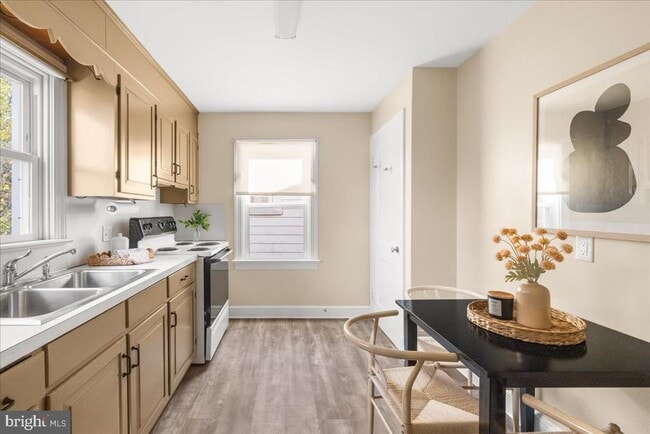 Building Photo - 312 Shawnee Ave