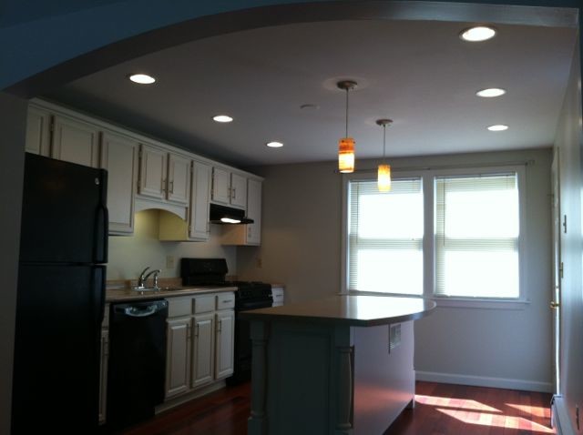 Building Photo - 265 Stackpole St