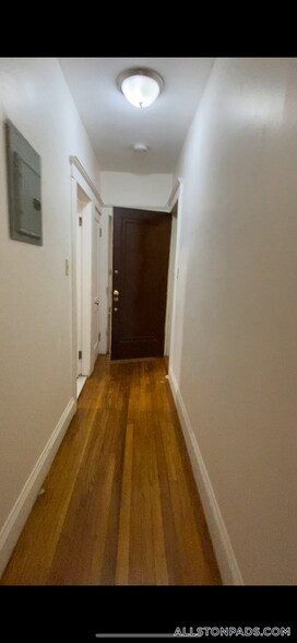 Building Photo - 15 Scottfield Rd