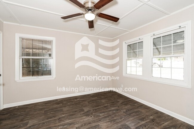 Building Photo - 1530 Hurley Cir