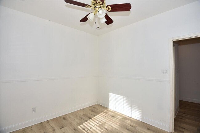 Building Photo - 1503 Natural Bridge Ln