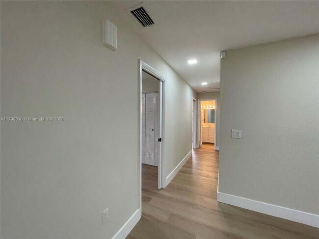 Building Photo - 16876 SW 5th Way