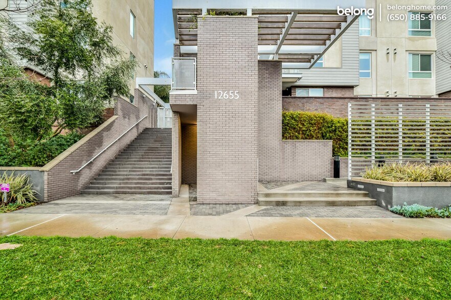 Building Photo - 12655 Bluff Creek Dr