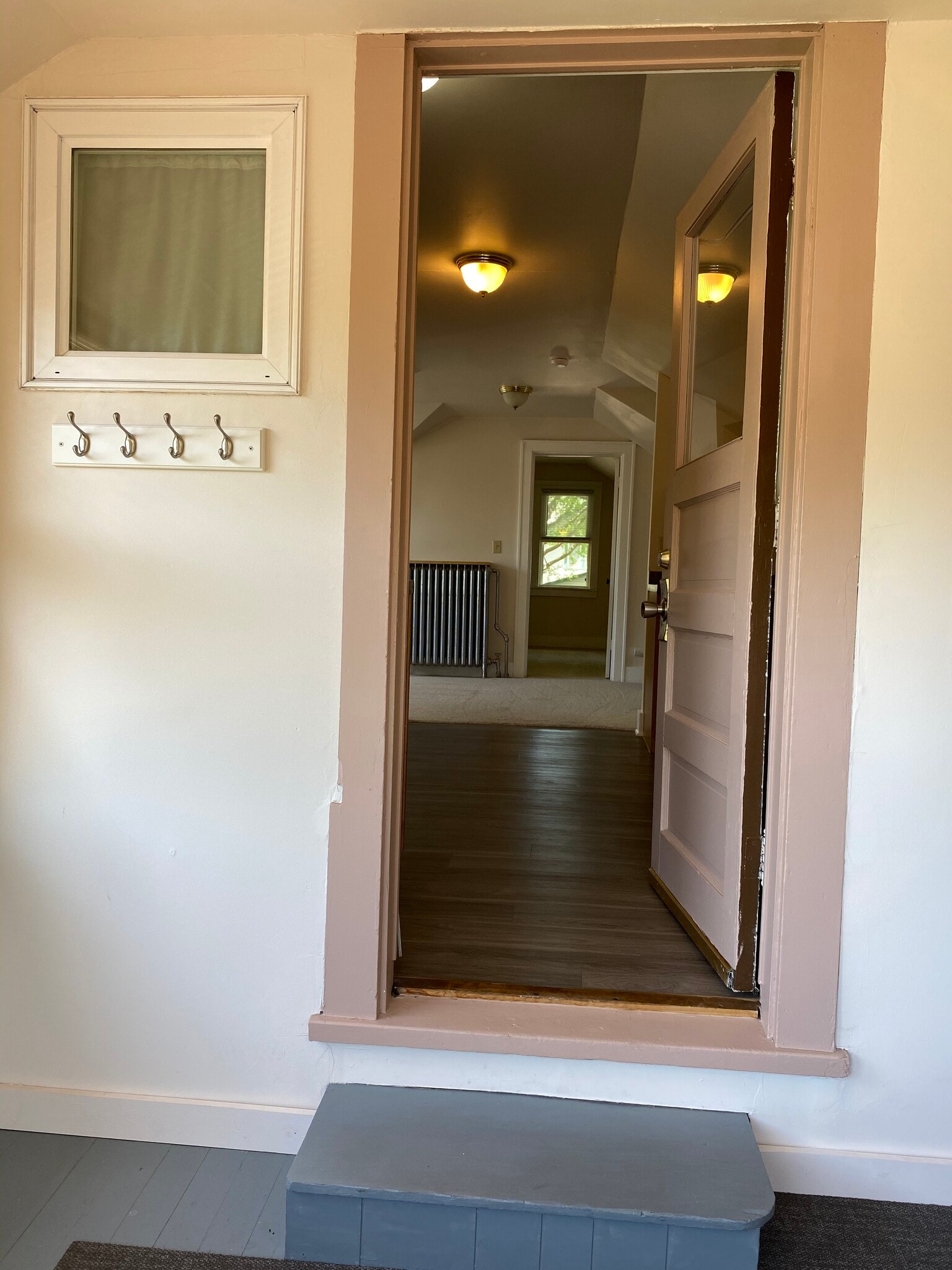 Entrance from Porch - 1470 Sheldon St