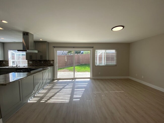 Building Photo - Bright & Upgraded 4BD/3BA Rental in San Ma...