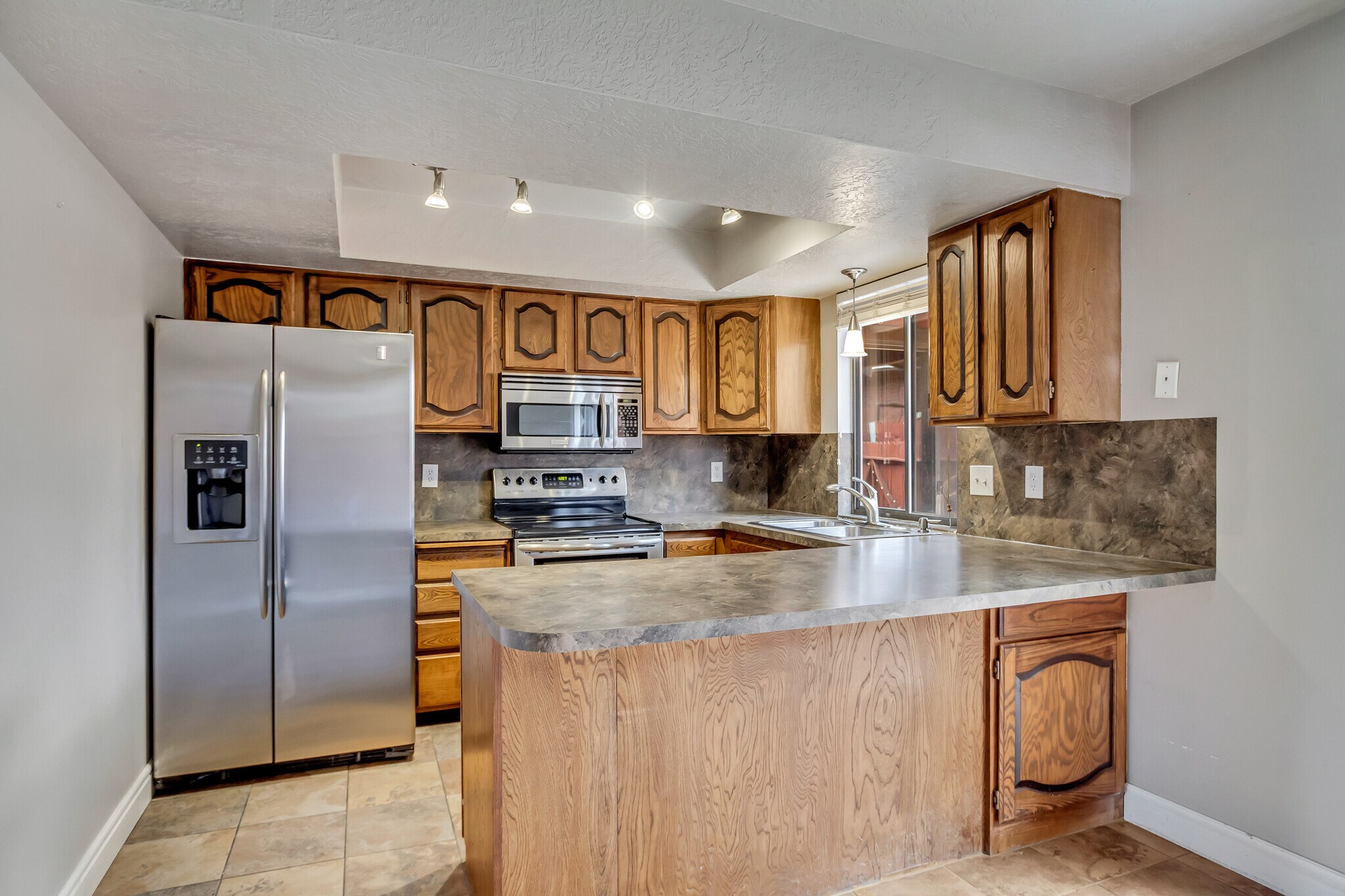 Building Photo - 1310 E 1990 S