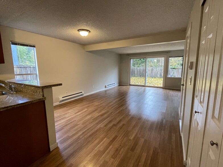 Open floor concept with dining and living space - 1518 NE 195th St