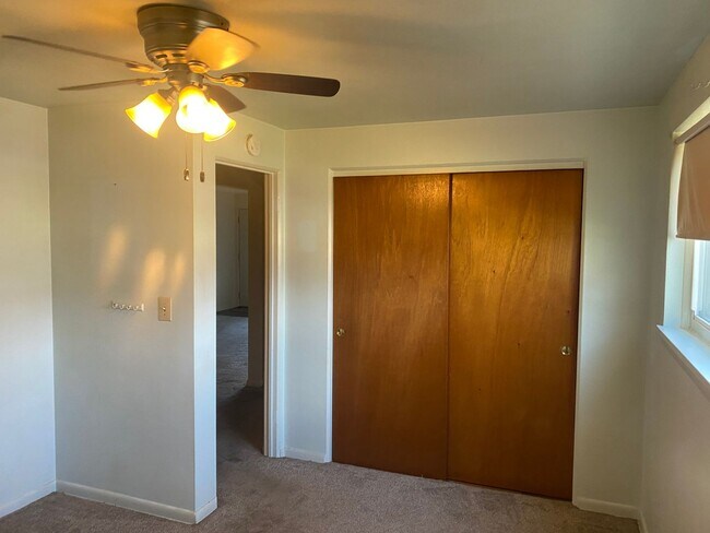 Building Photo - 2516 W Newman Pkwy