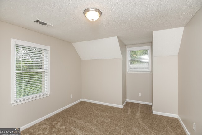 Building Photo - 133 Oak Landing Cir