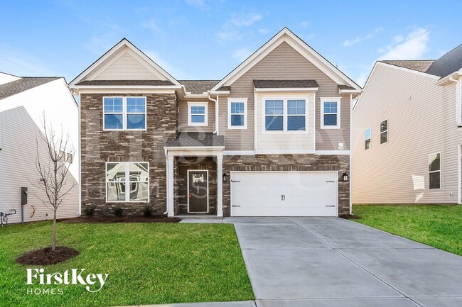 Building Photo - 562 Hillpark Ln