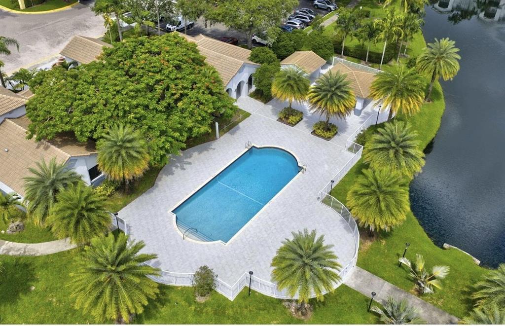 Building Photo - 2600 S University Dr