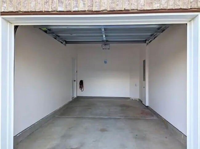 Building Photo - 11233 Winding Brook Terrace Dr