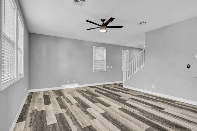 Building Photo - Charming 3-Bedroom Two-Story Home in Gated...