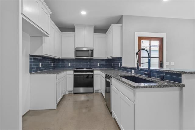 Building Photo - 1401 S 5th Ave