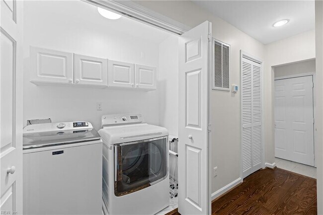 Building Photo - 809 Virginia Ave
