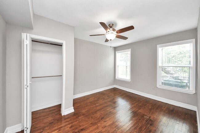 Building Photo - 2817 Truxillo St