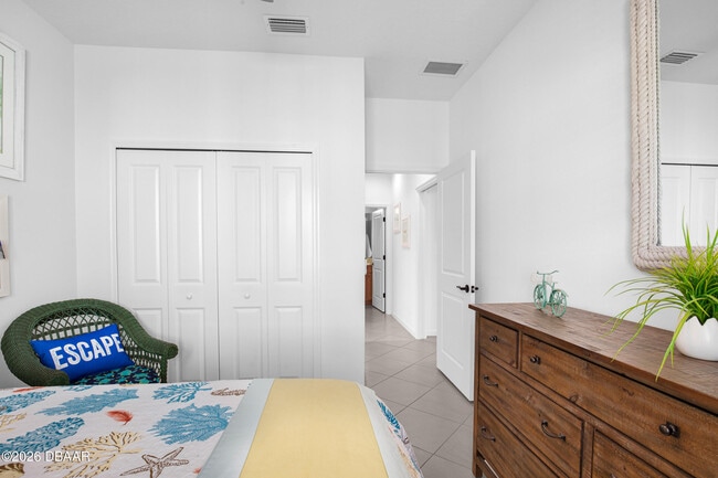 Building Photo - 233 Island Breeze Ave