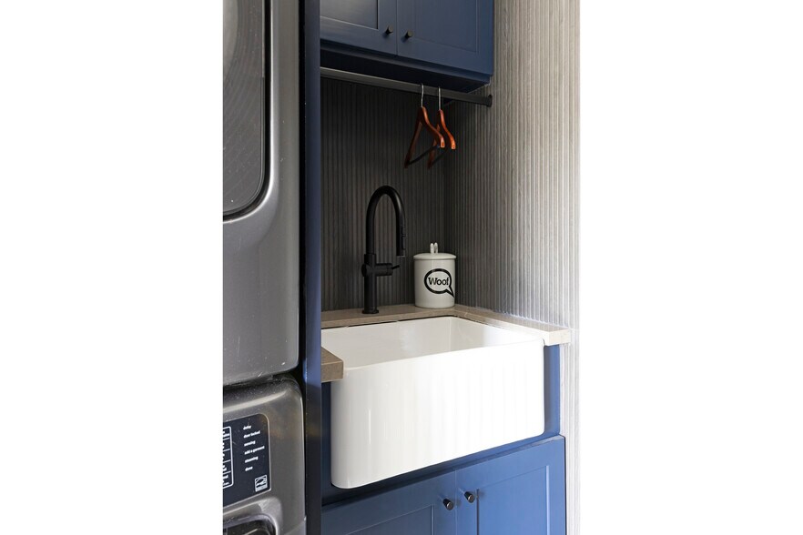 Building Photo - 1772 S Orange Grove Ave