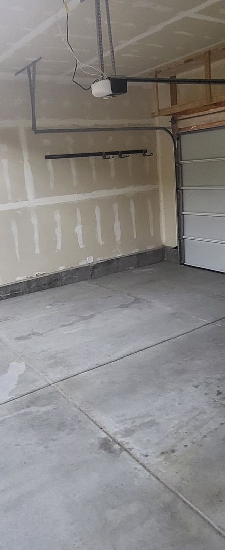 Building Photo - 5332 Silver Clover Ln