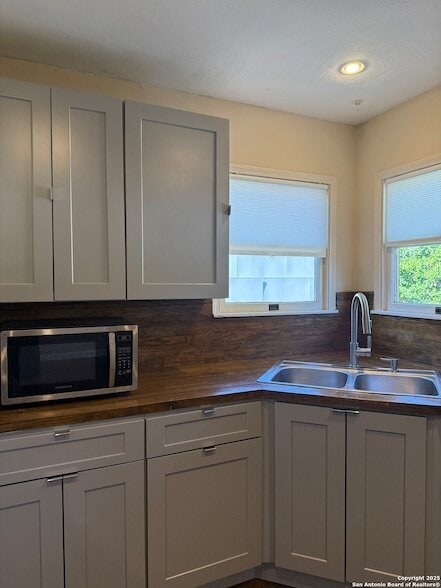 Building Photo - 123 Marcia Pl