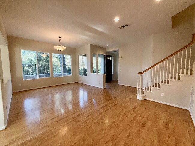 Building Photo - Solar Powered Gorgeous Carmel Valley Home!