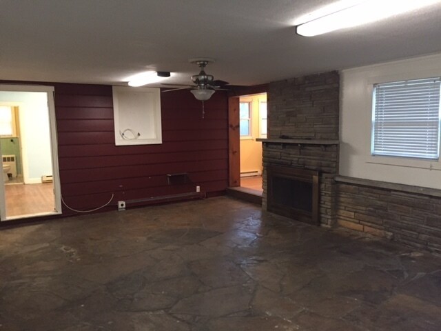 Building Photo - 1480 Meads Rd
