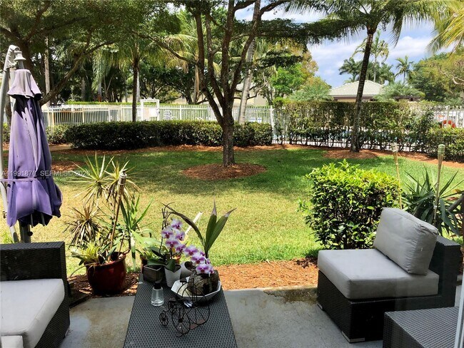 Building Photo - 2233 Ensenada Terrace