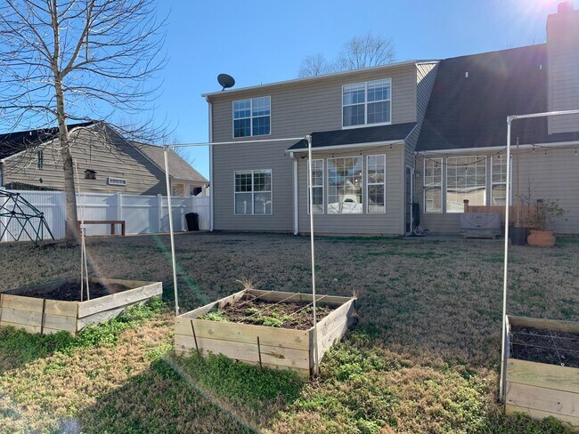 Building Photo - 108 Kempton Dr