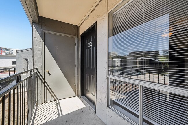 Welcome to The Riley Apartments, where modern living meets comfort. Enjoy spacious interiors and an inviting community atmosphere. Step outside to discover beautiful views and convenient access to local amenities. Schedule your tour today! - The Riley