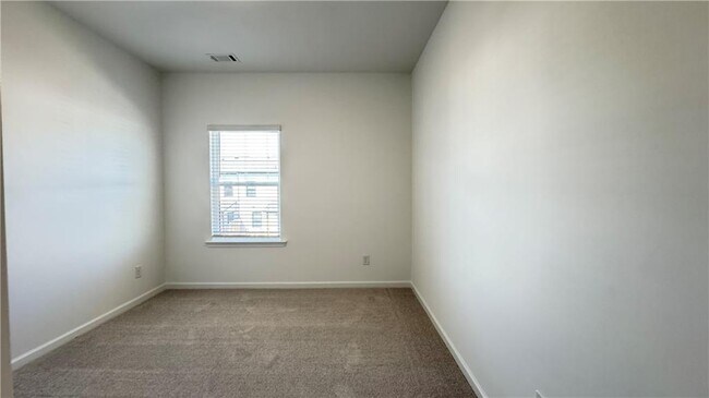 Building Photo - 9 Peeples Dr