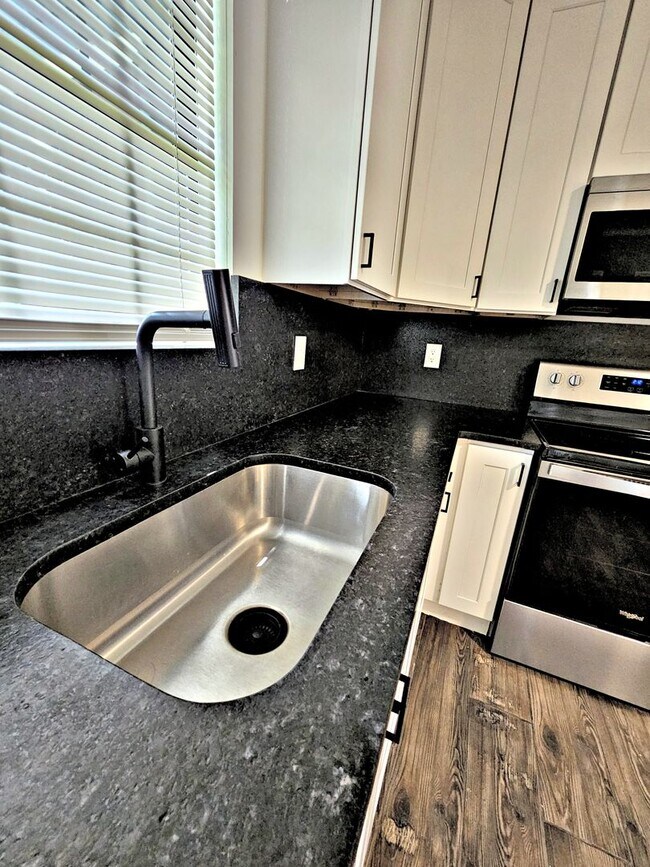 Building Photo - Apartment 2BR/1BA Decatur SW