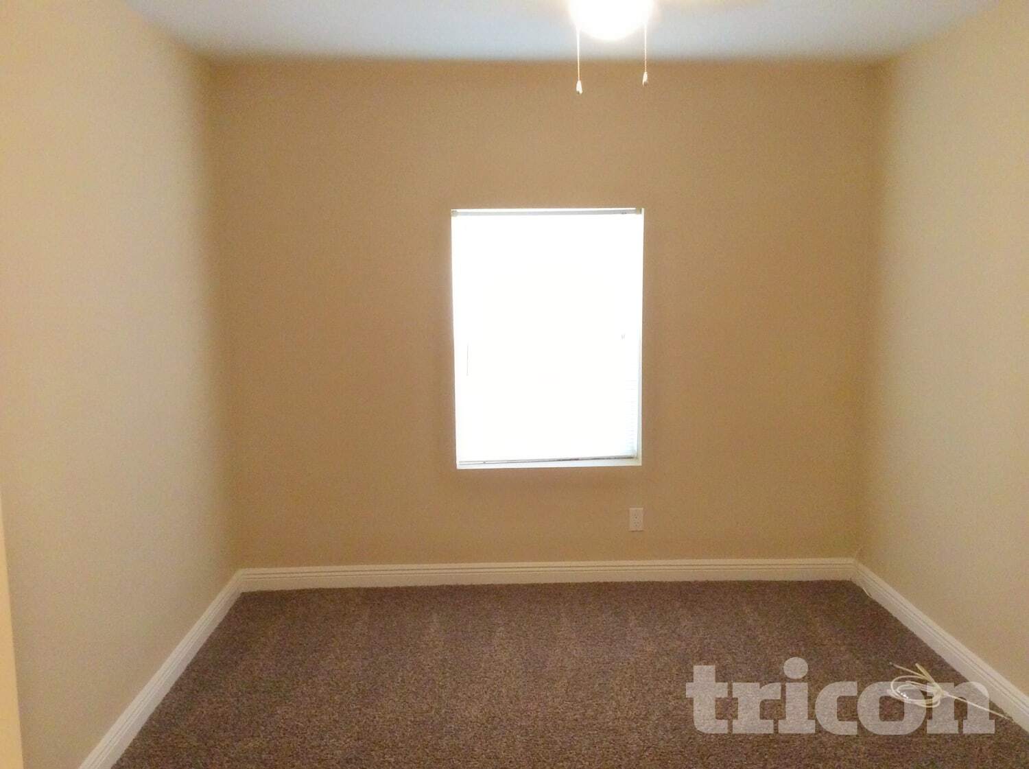 Building Photo - 2280 Winchester Dr