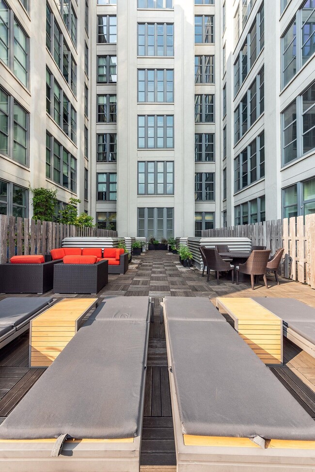 Building Photo - 50 Dey St