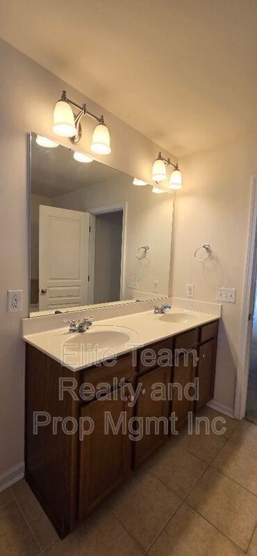 Building Photo - 11190 Bridgewater Dr