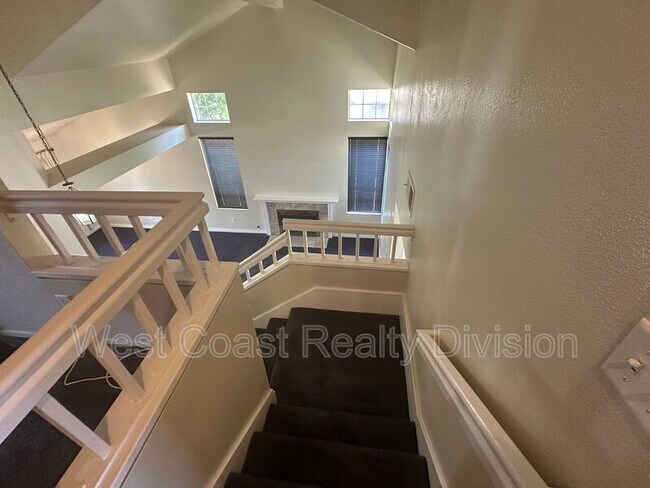 Building Photo - 7049 Arlington Pl