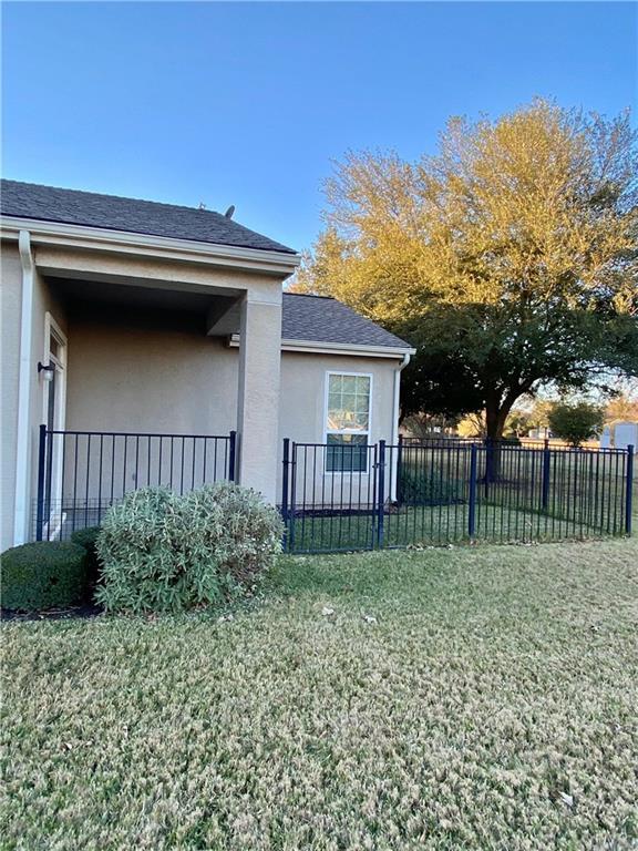 Building Photo - 100 Sunbird Ct