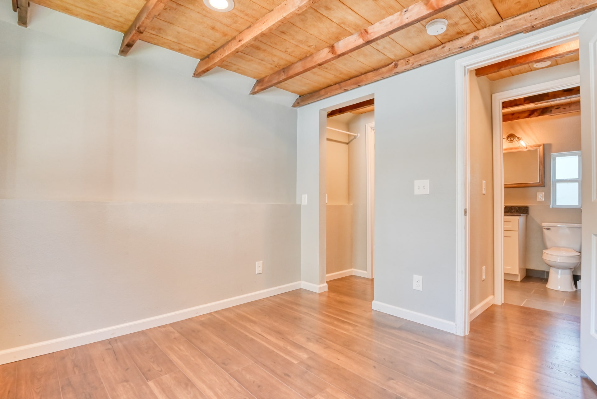 Building Photo - 431 N Franklin St