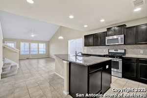 Building Photo - 11135 Palomino Bluff